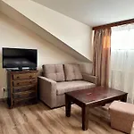 بيت ضيافة Korona