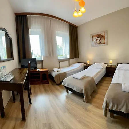 Hotelik Korona Гостевой дом 2*