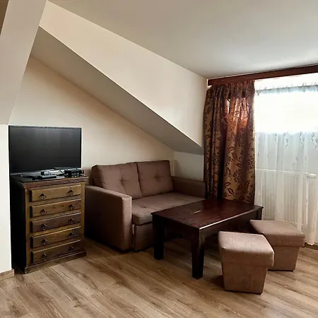 Hotelik Korona 2*